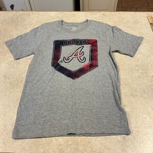 Braves SZ Youth L 14/16 Grey Tshirt NWOT Genuine Merchandise crew neck